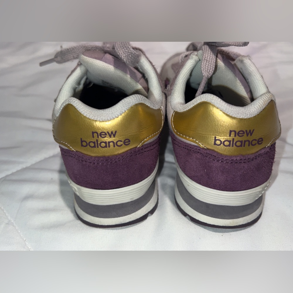 New Balance - Picture 3 of 5